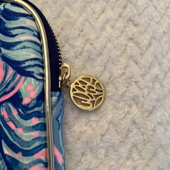 Lilly Pulitzer Womens Tablet Zip Up Padded Tech Pouch NEW  Blue Ocean Theme - Picture 5 of 5